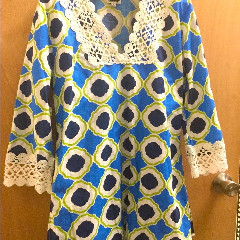 Tunic with crocheted lace trim